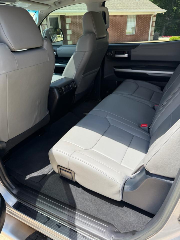 Toyota Tundra Limited CrewMax 4WD 2017