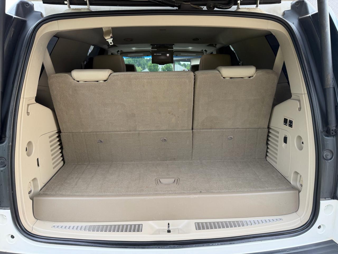 GMC Yukon Denali 4D SUV 4WD 2016