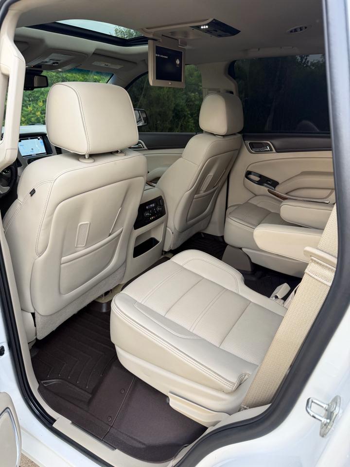 GMC Yukon Denali 4D SUV 4WD 2016