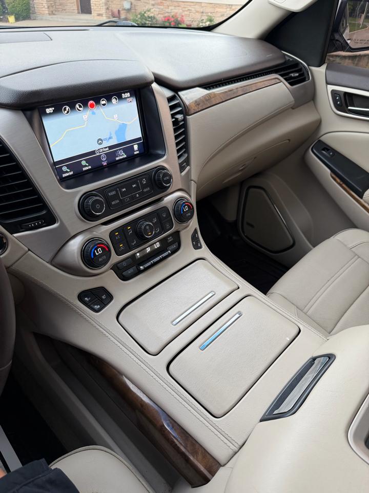 GMC Yukon Denali 4D SUV 4WD 2016