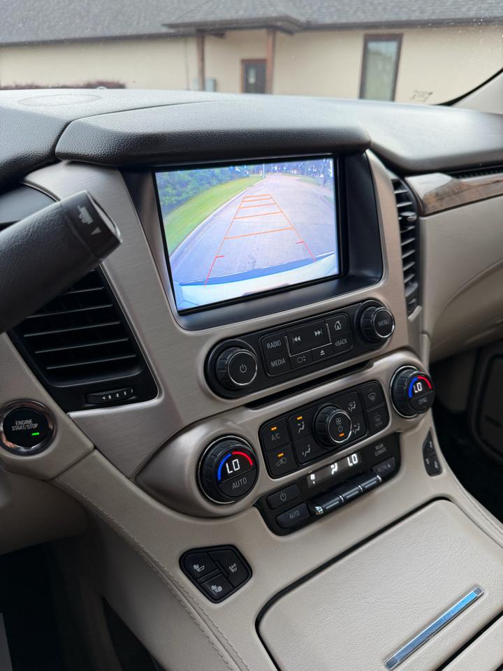 GMC Yukon Denali 4D SUV 4WD 2016