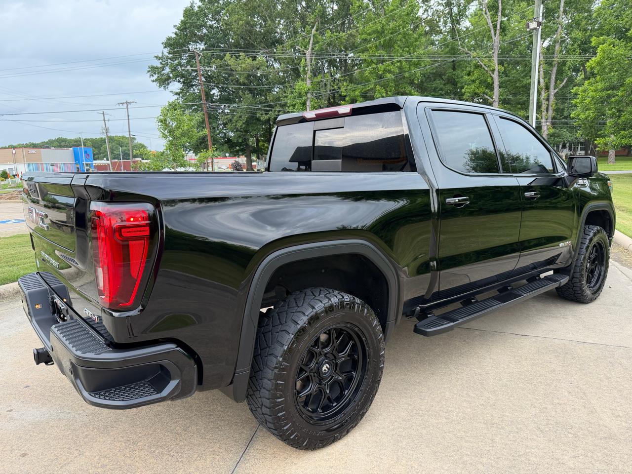 GMC Sierra 1500 AT4 Crew Cab 4WD 2020