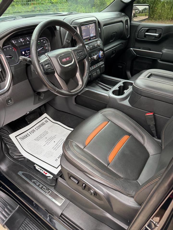 GMC Sierra 1500 AT4 Crew Cab 4WD 2020