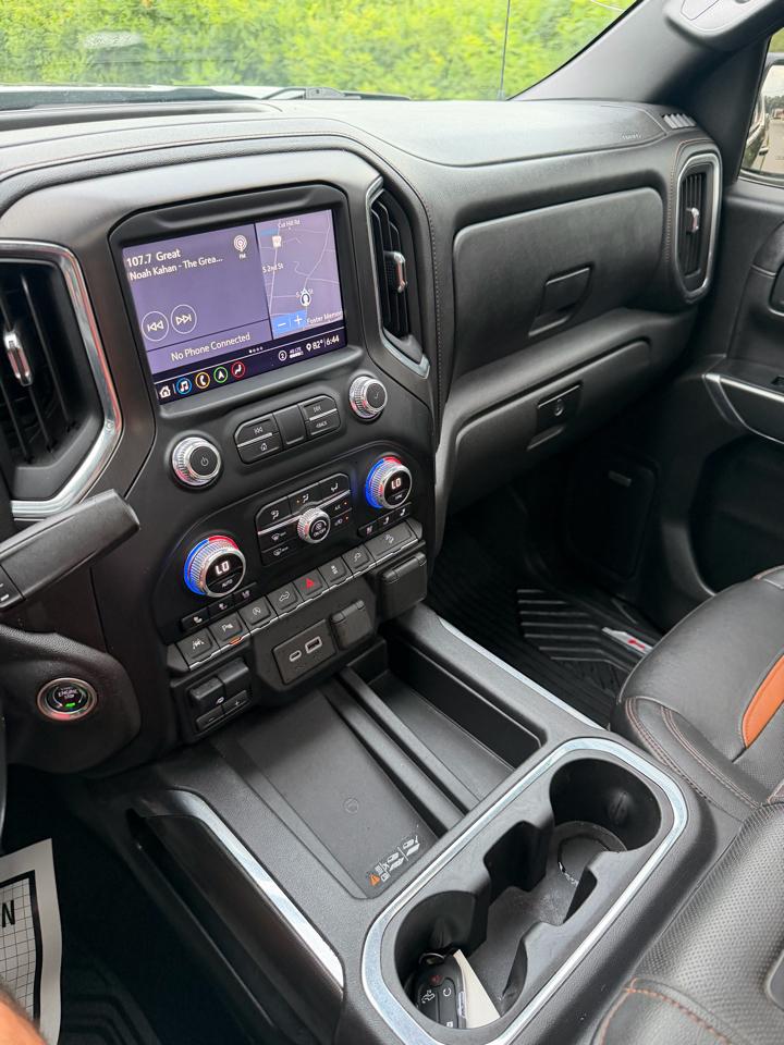 GMC Sierra 1500 AT4 Crew Cab 4WD 2020