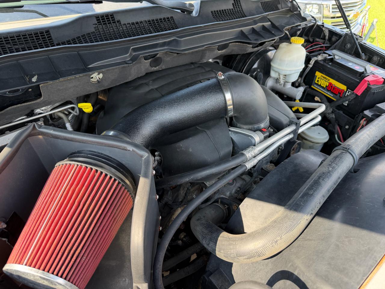 RAM 1500 Laramie Crew Cab 4WD 2012