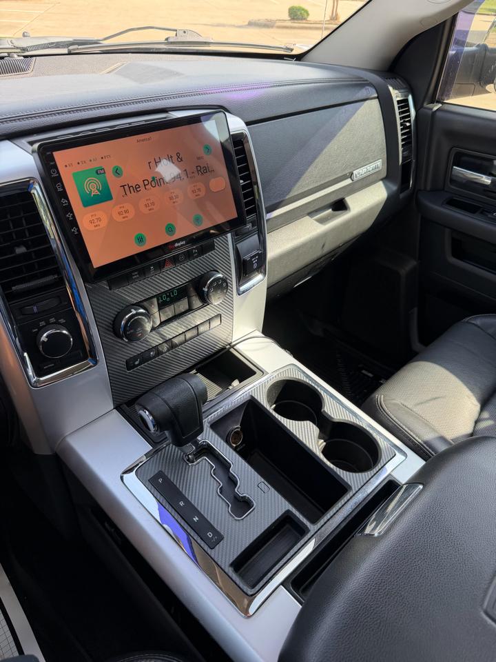 RAM 1500 Laramie Crew Cab 4WD 2012