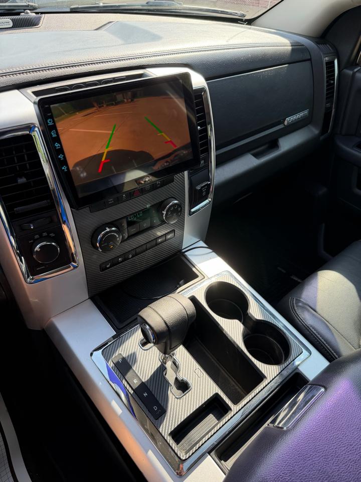 RAM 1500 Laramie Crew Cab 4WD 2012
