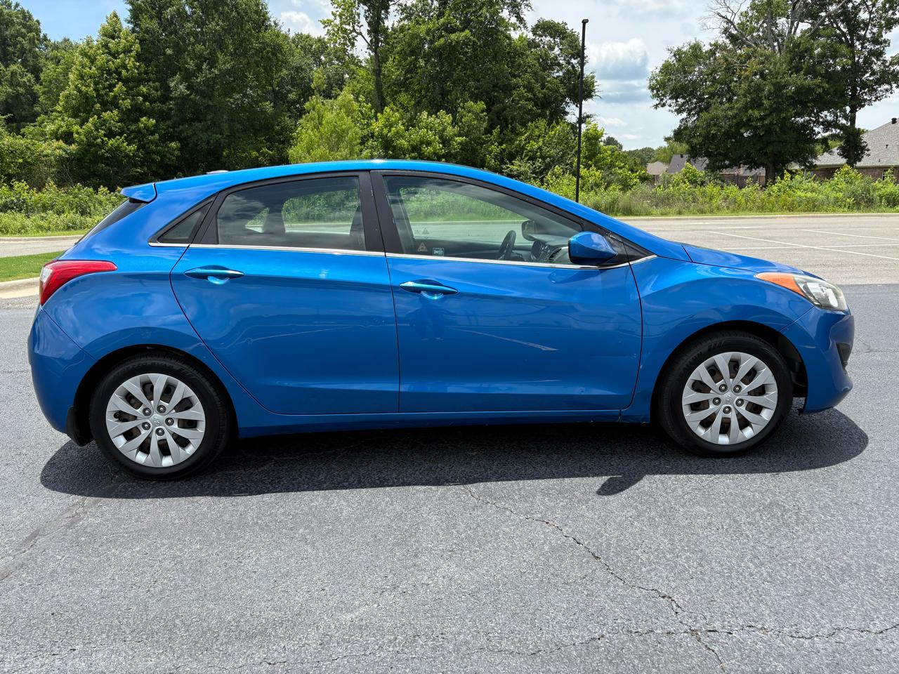 Hyundai Elantra GT A/T 2017