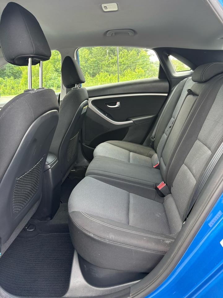 Hyundai Elantra GT A/T 2017