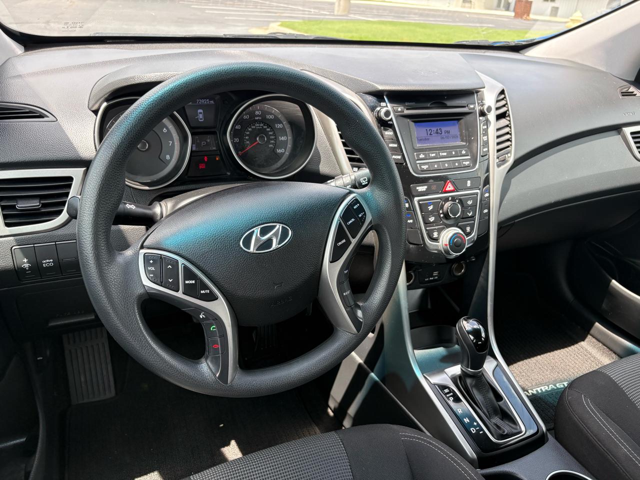 Hyundai Elantra GT A/T 2017