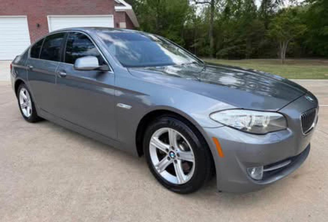 BMW 5-Series 528i 2013