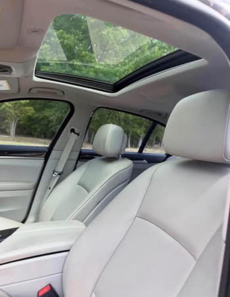 BMW 5-Series 528i 2013