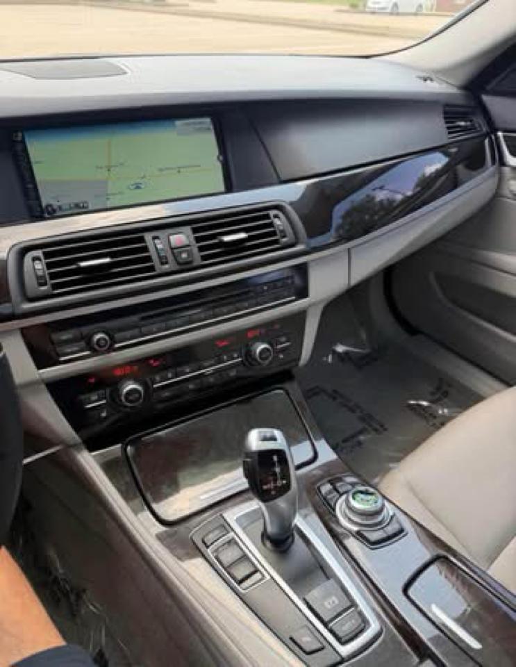 BMW 5-Series 528i 2013