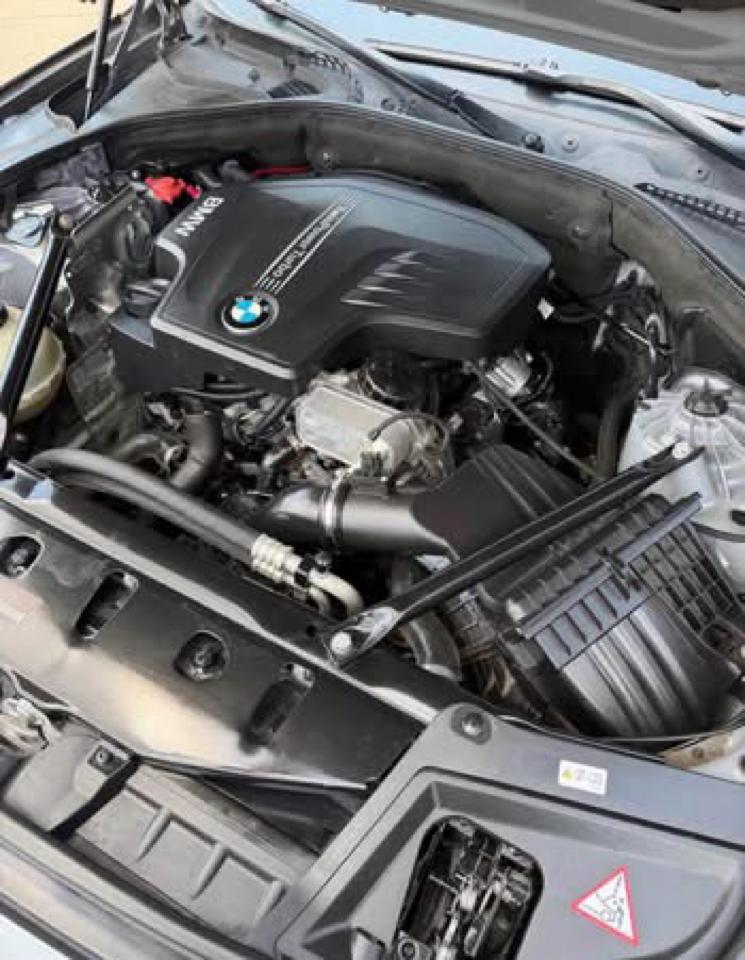 BMW 5-Series 528i 2013