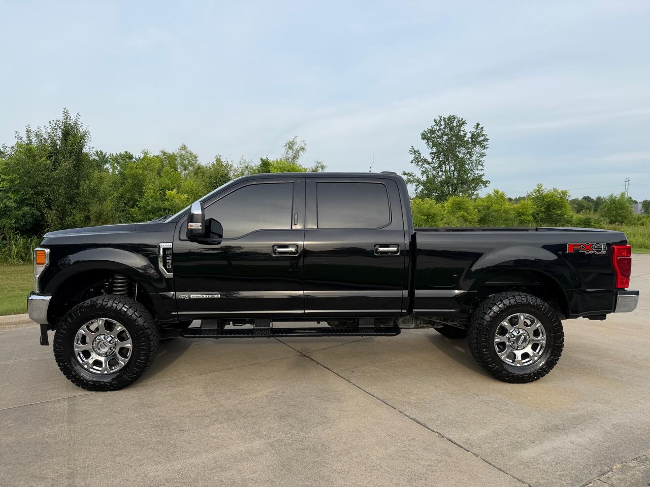Ford F250SD Lariat Crew Cab 4WD 2021