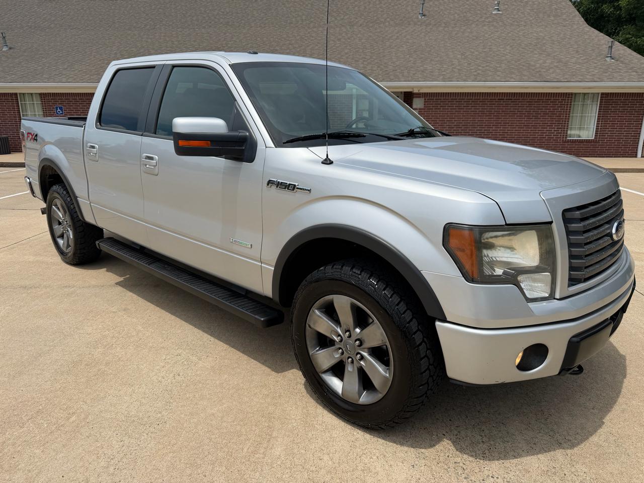 Ford F-150 FX4 SuperCrew 4WD 2012