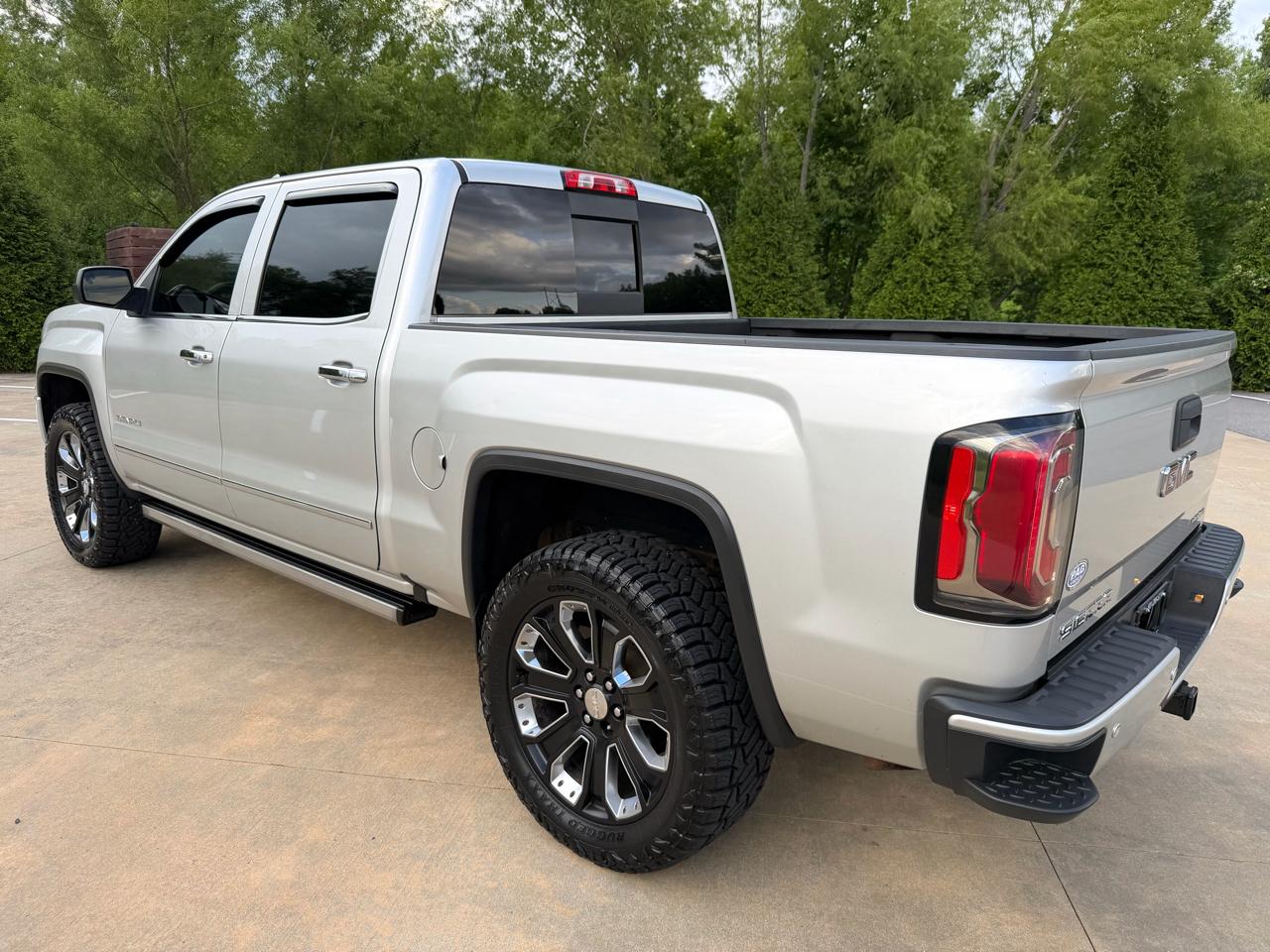 GMC Sierra 1500 Denali Crew Cab Long Box 4WD 2018