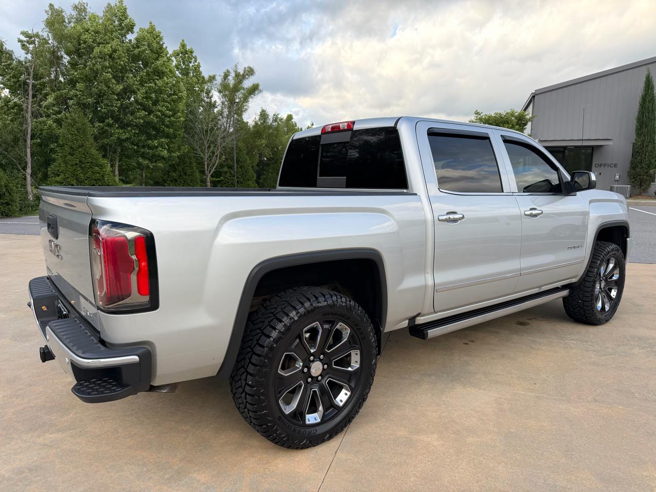 GMC Sierra 1500 Denali Crew Cab Long Box 4WD 2018