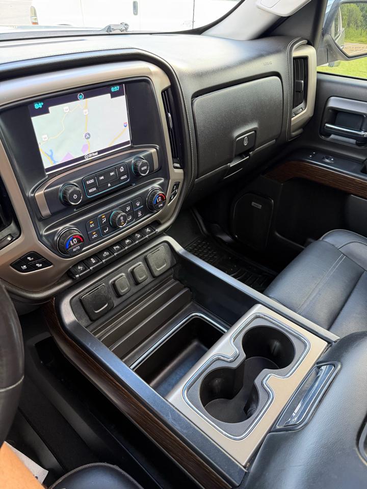 GMC Sierra 1500 Denali Crew Cab Long Box 4WD 2018