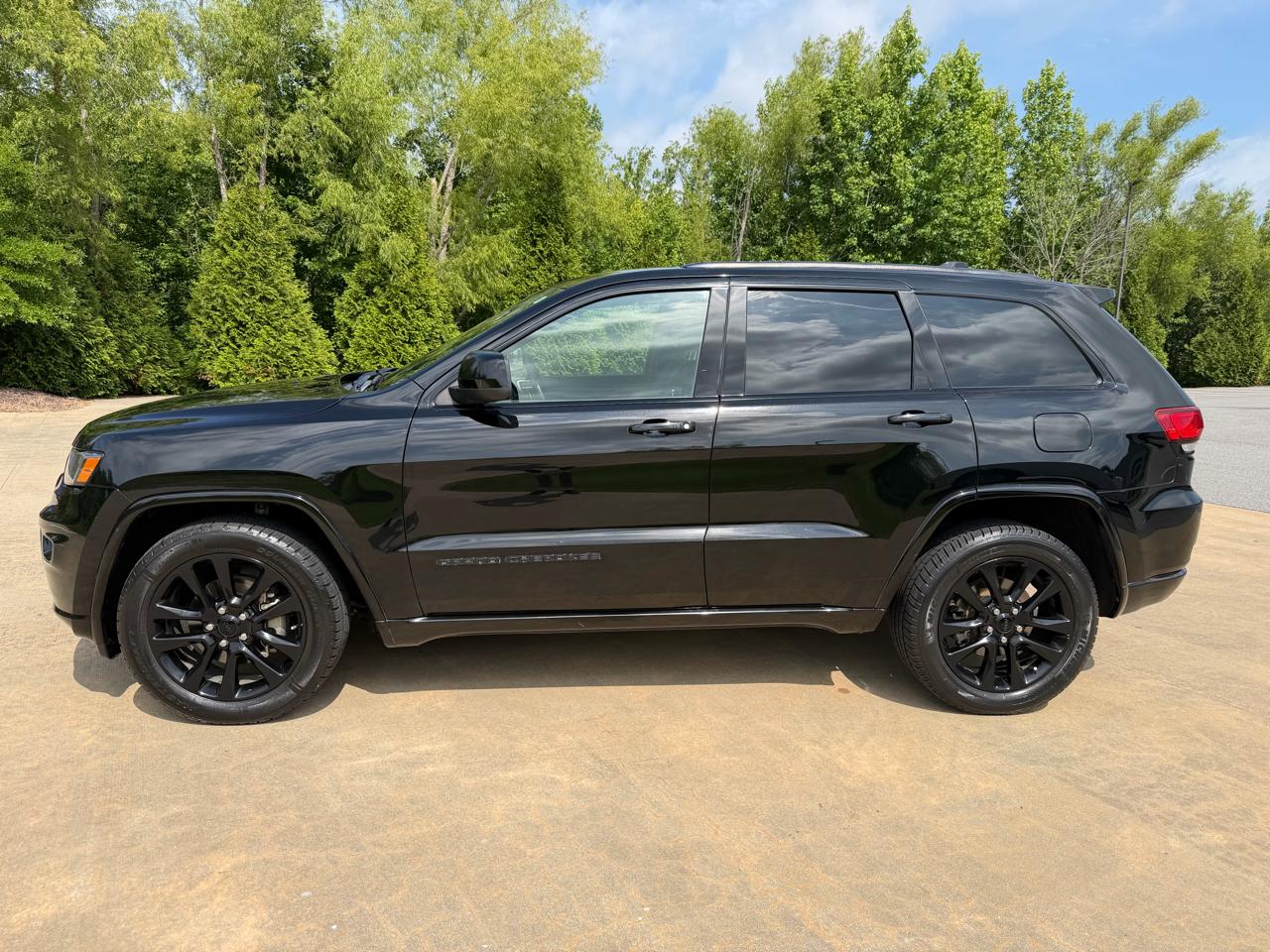 Jeep Grand Cherokee Laredo 2WD 2017