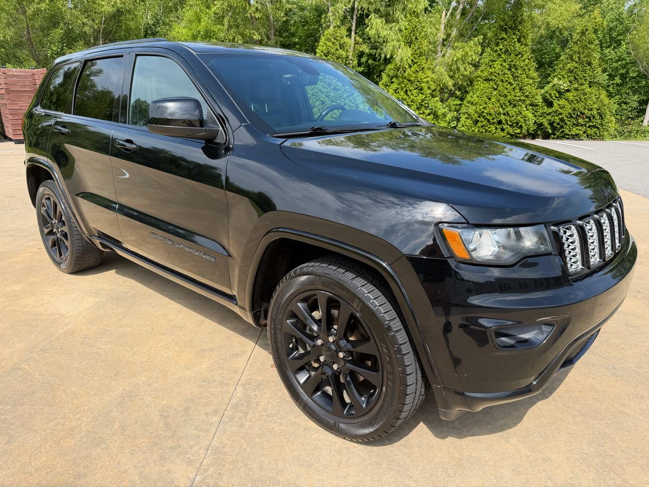 Jeep Grand Cherokee Laredo 2WD 2017
