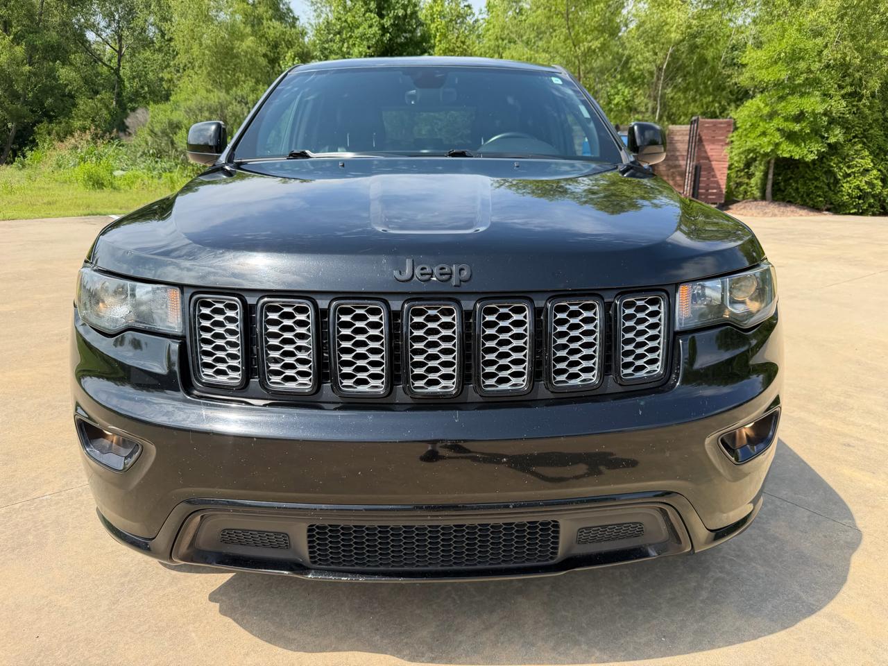 Jeep Grand Cherokee Laredo 2WD 2017