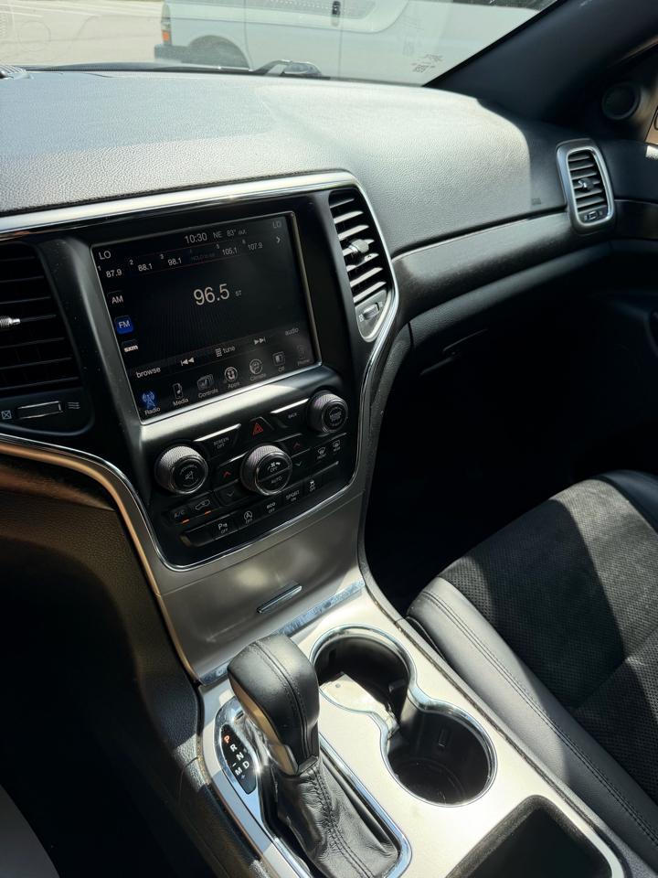Jeep Grand Cherokee Laredo 2WD 2017