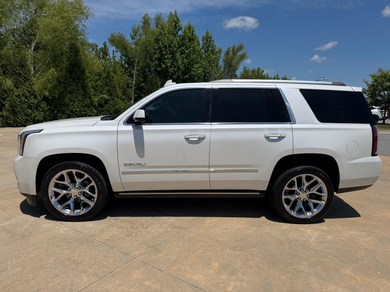 GMC Yukon Denali 4WD 2016