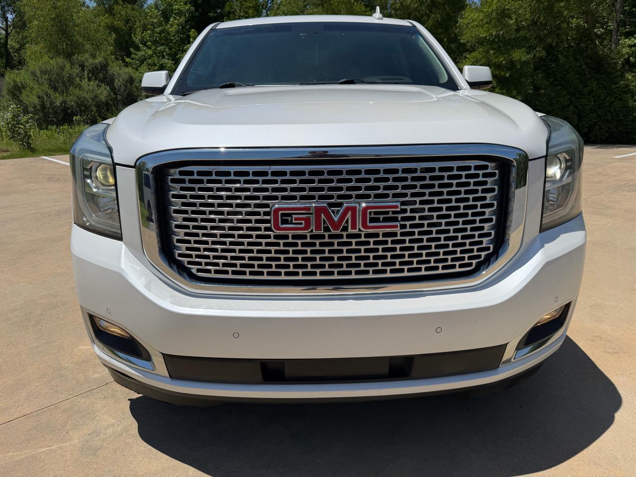 GMC Yukon Denali 4WD 2016