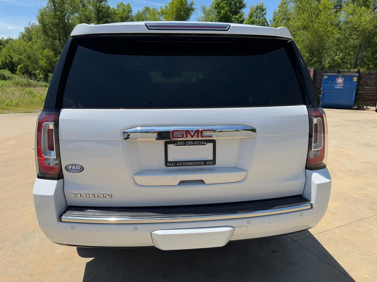 GMC Yukon Denali 4WD 2016