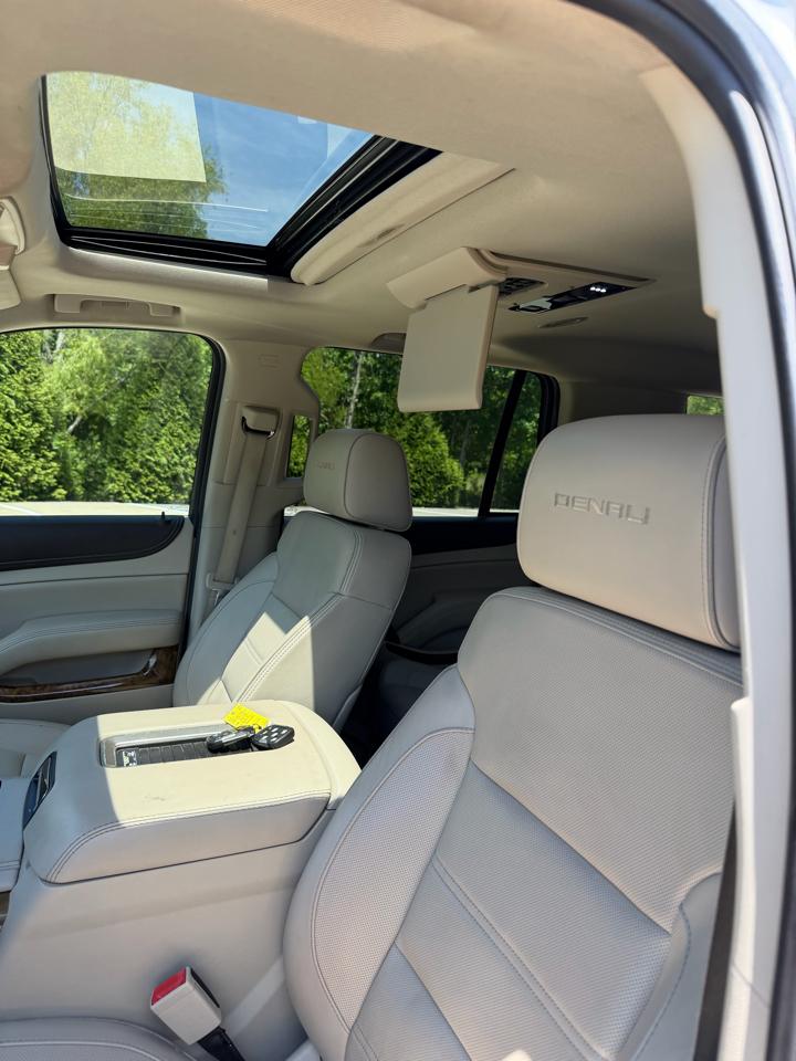 GMC Yukon Denali 4WD 2016