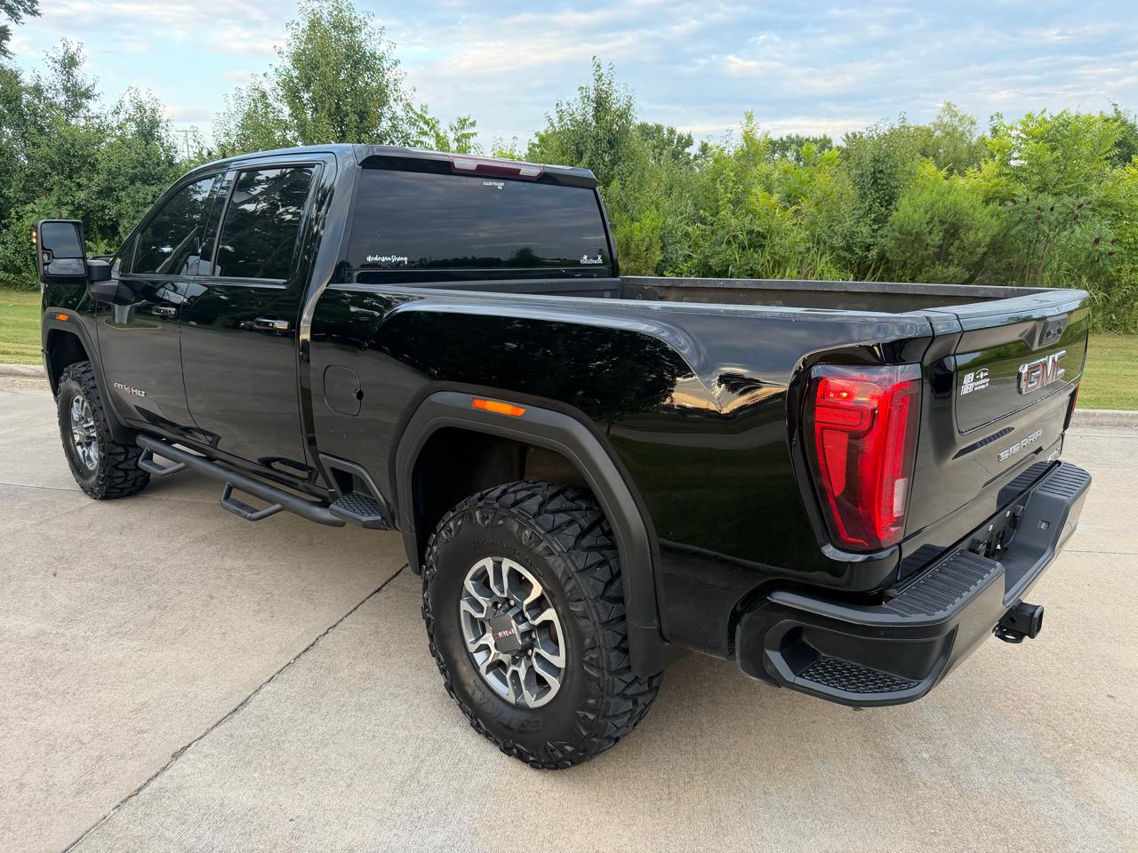 GMC Sierra 3500 AT4 Crew Cab 4WD SWB SRW 2022