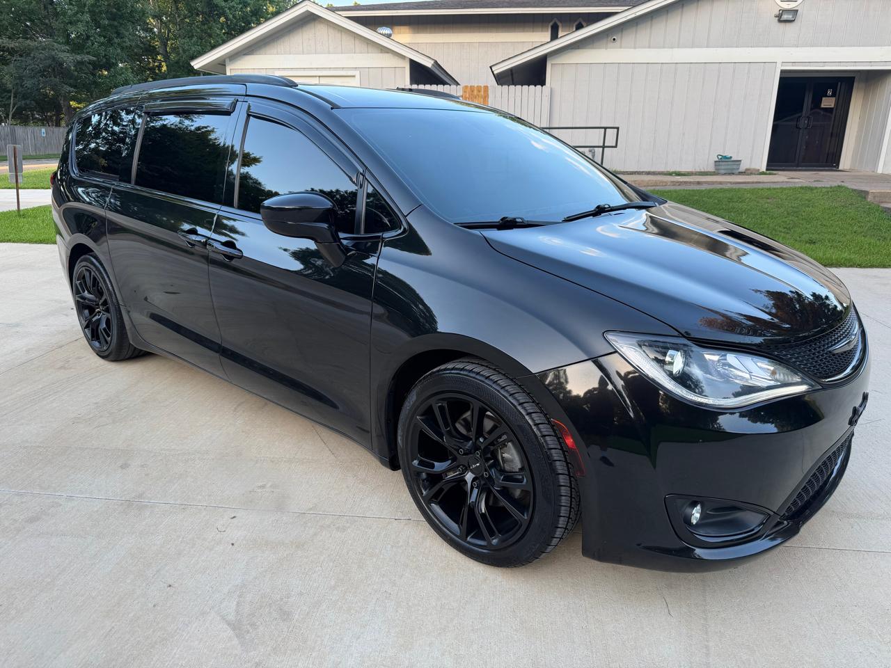 Chrysler Pacifica Touring-L 2018