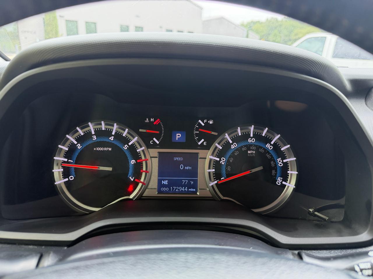 Toyota 4Runner SR5 V6 4WD 2016