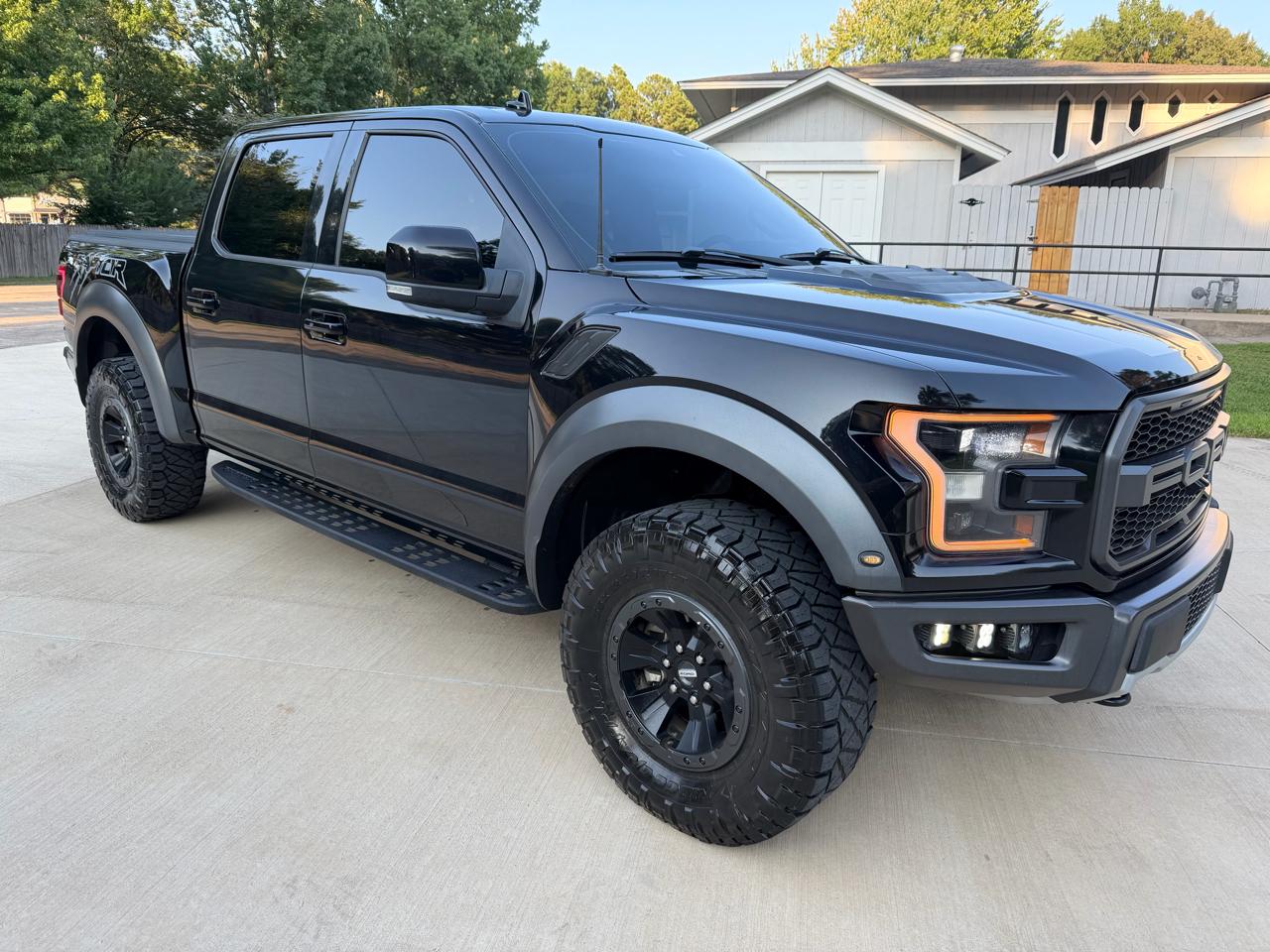 Ford F-150 Raptor SuperCrew 4WD 2019