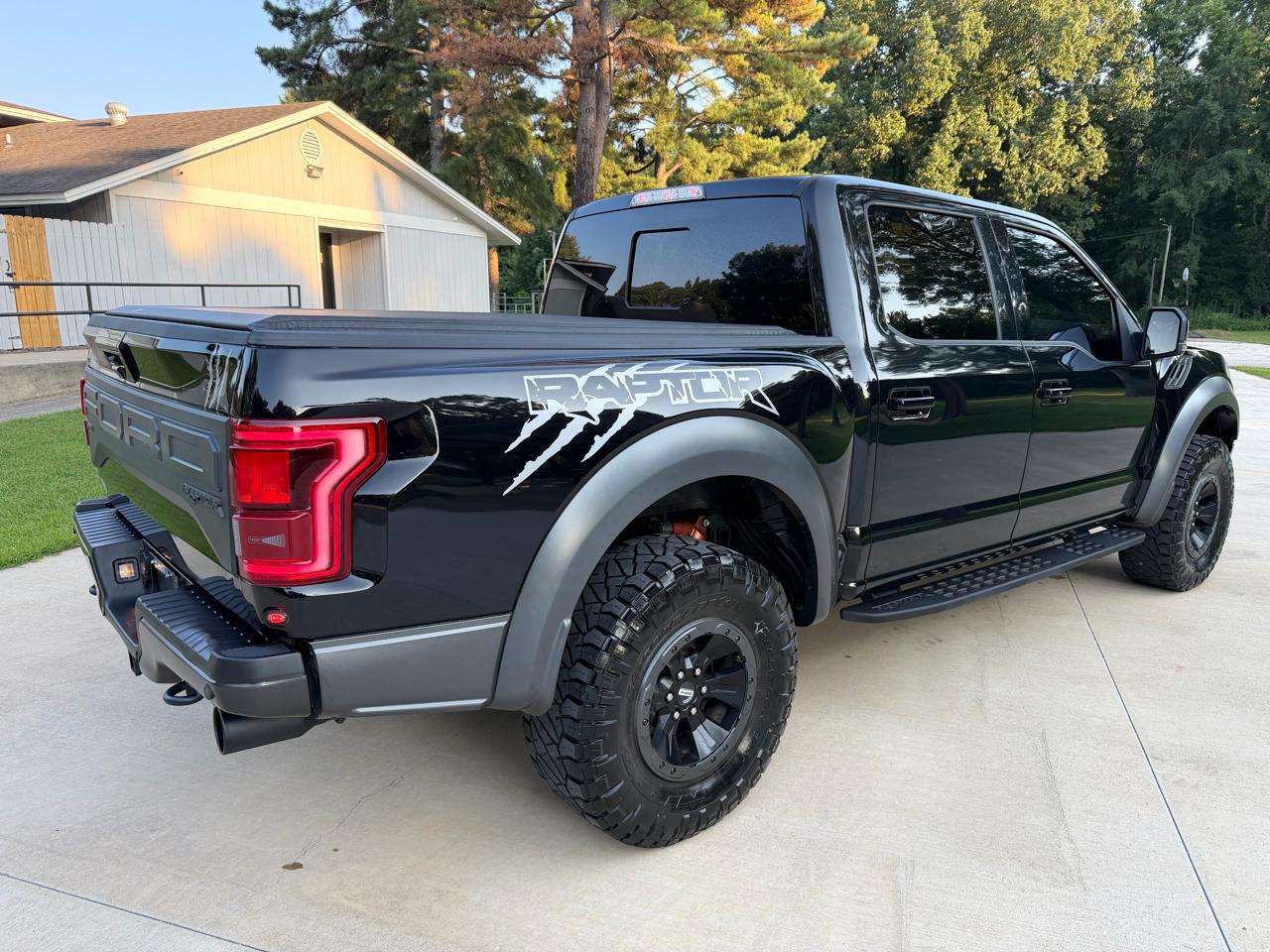 Ford F-150 Raptor SuperCrew 4WD 2019