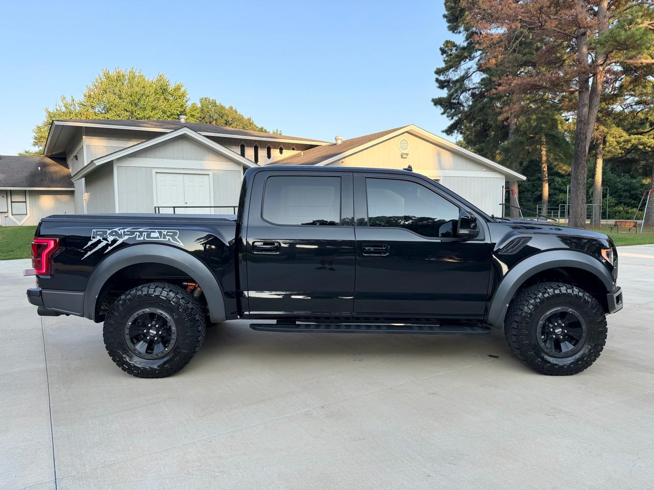 Ford F-150 Raptor SuperCrew 4WD 2019