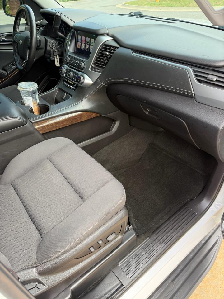 Chevrolet Tahoe LS 4D SUV RWD 2016