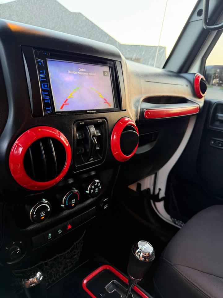 Jeep Wrangler Unlimited Sport 4WD 2015