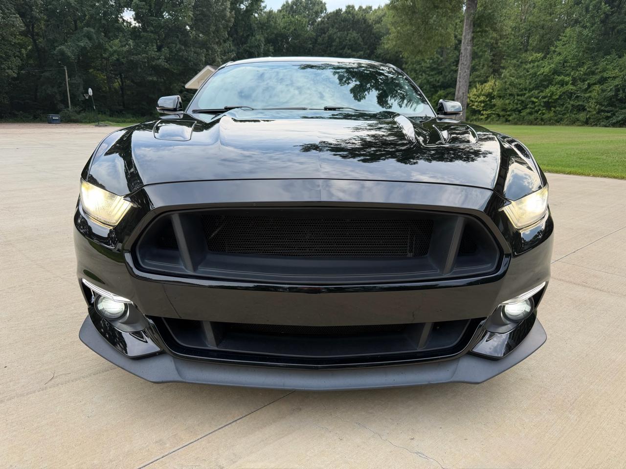 Ford Mustang GT Premium Coupe 2017
