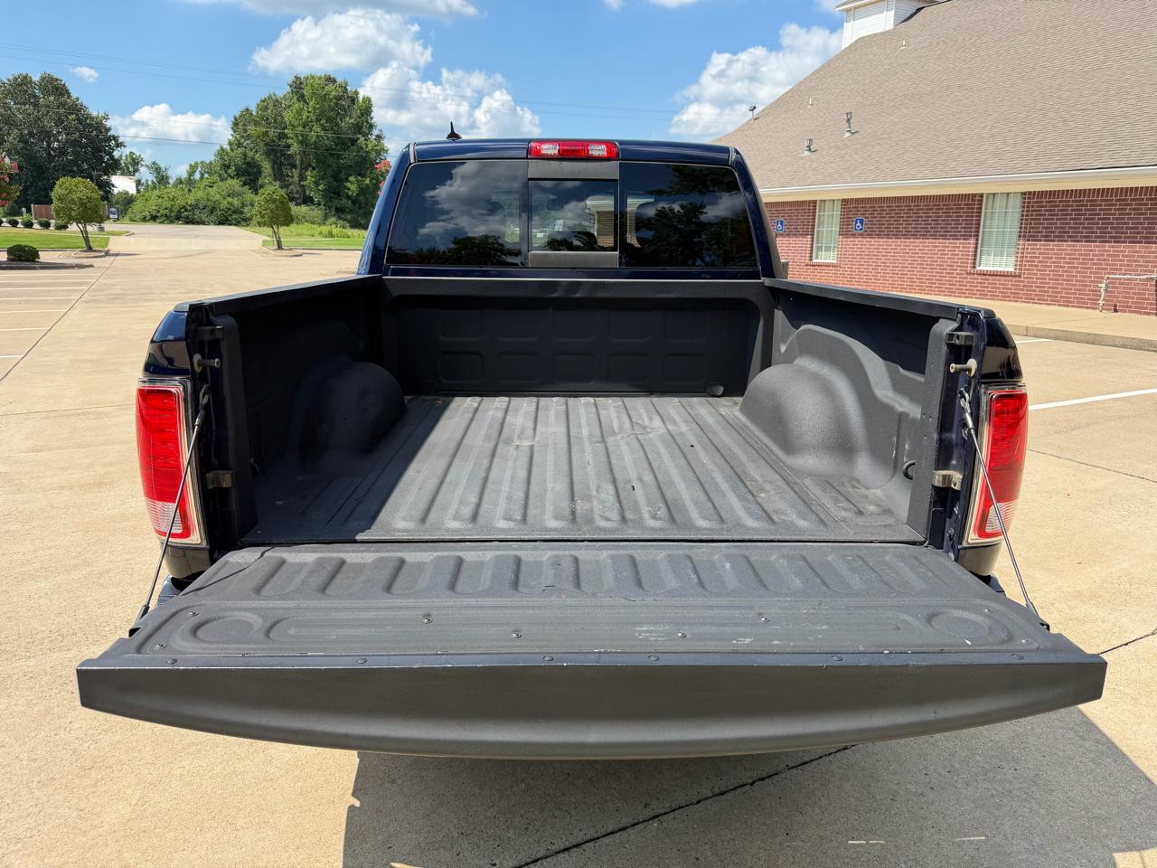 RAM 1500 Limited Longhorn 4x4 Crew Cab 5'7" Box 2016