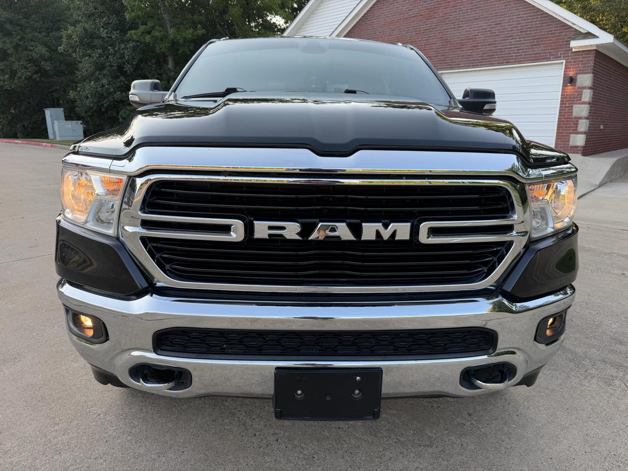 RAM 1500 Big Horn Crew Cab 4WD 2019