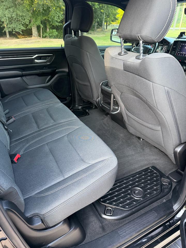 RAM 1500 Big Horn Crew Cab 4WD 2019