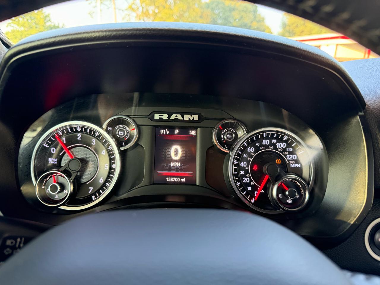 RAM 1500 Big Horn Crew Cab 4WD 2019