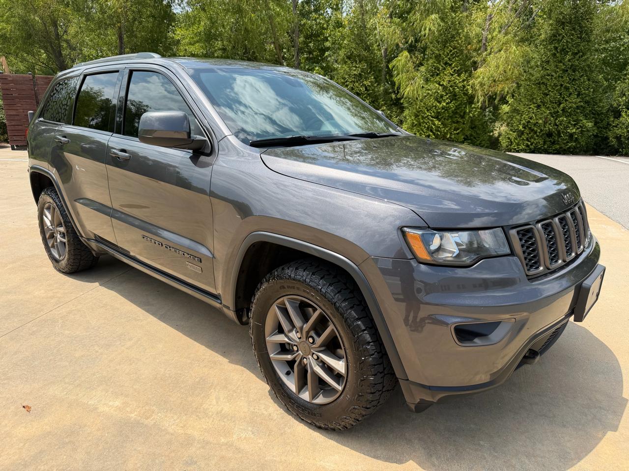 Jeep Grand Cherokee Laredo 2WD 2016