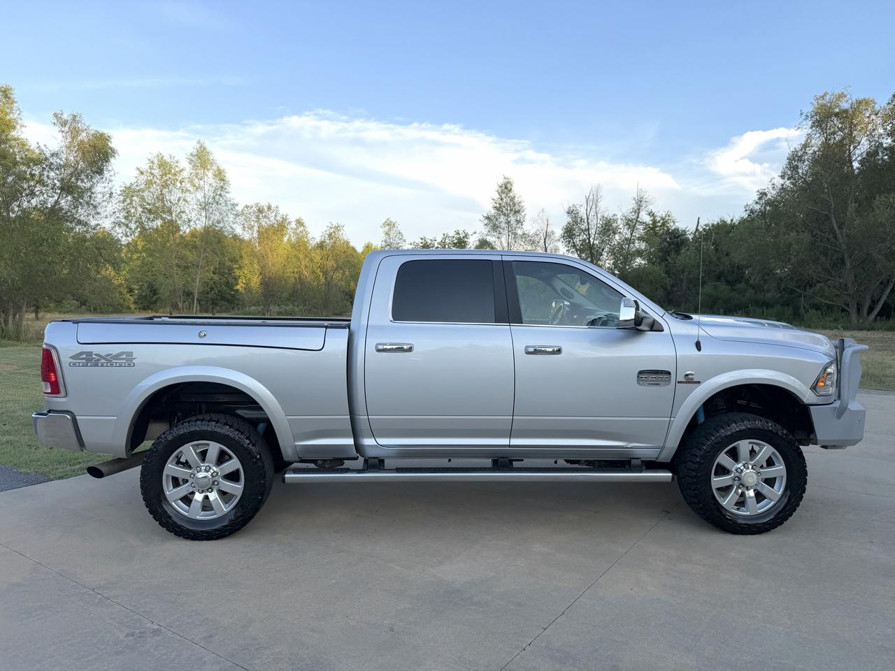 RAM 2500 Longhorn Crew Cab SWB 4WD 2018