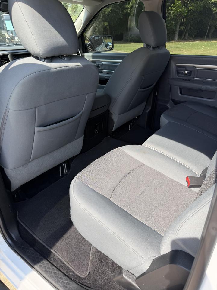 RAM 1500 SLT Crew Cab SWB 2WD 2016