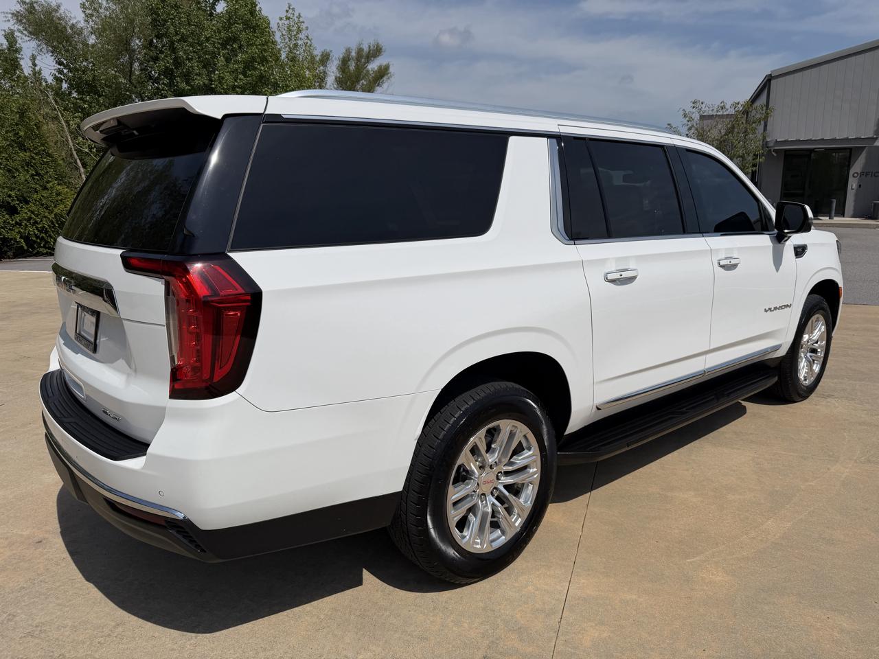 GMC Yukon XL SLT 4WD 2021