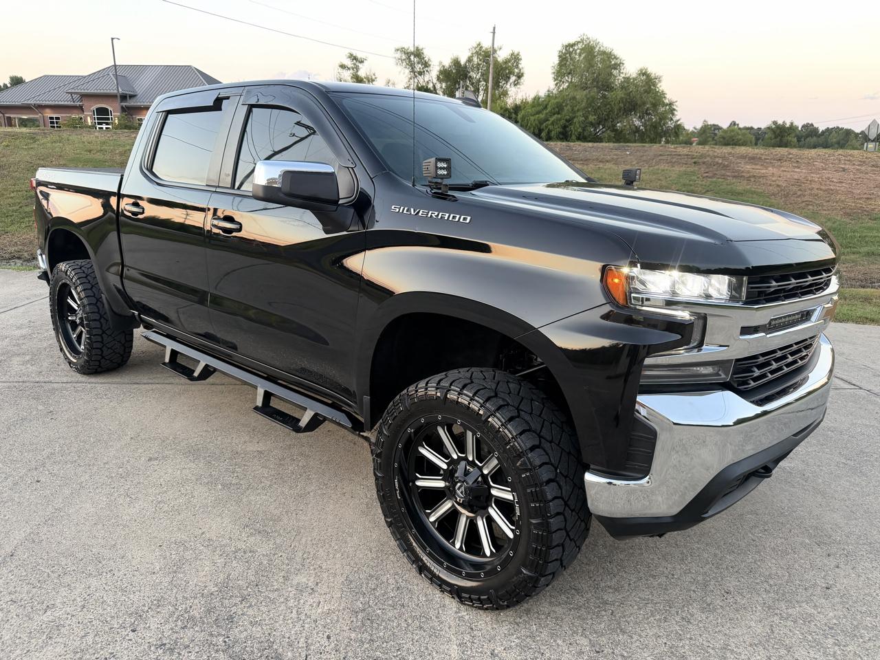 Chevrolet Silverado 1500 LT Crew Cab 4WD 2021