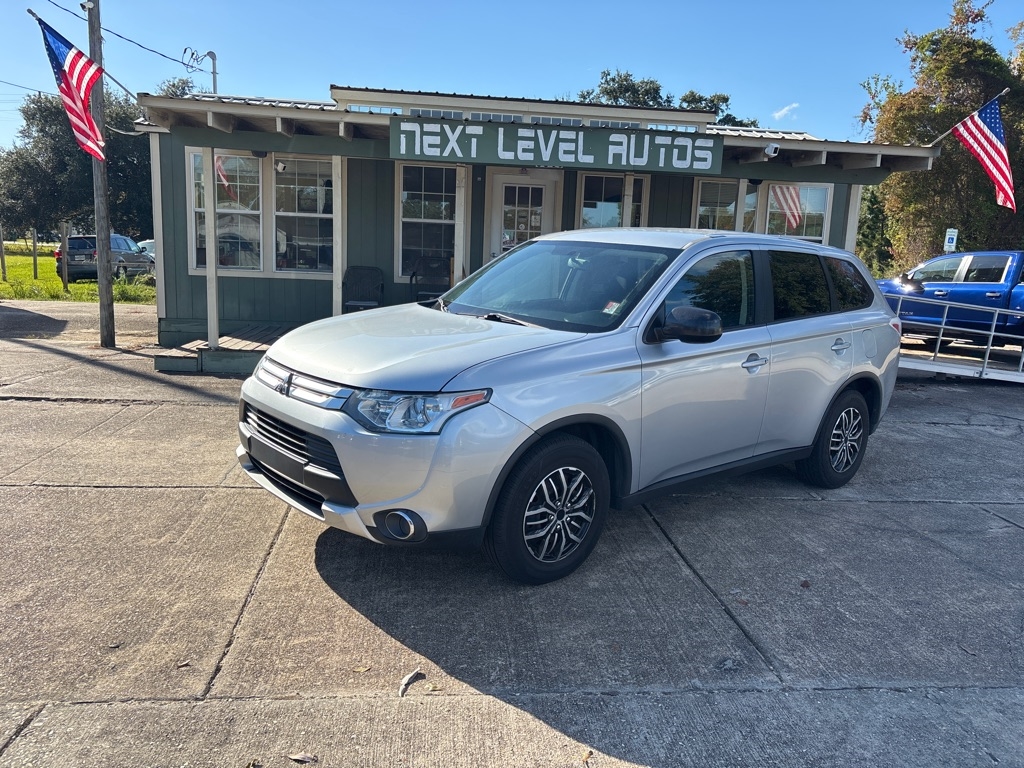 2015 Mitsubishi Outlander ES 2WD